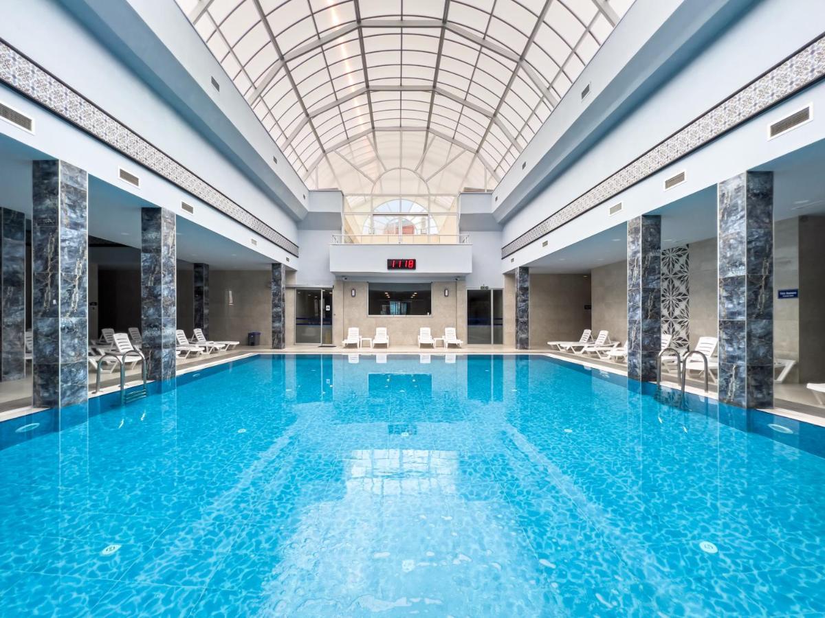 Spa Hotel Colossae Thermal Karahayit  Ngoại thất bức ảnh The swimming pool at the hotel