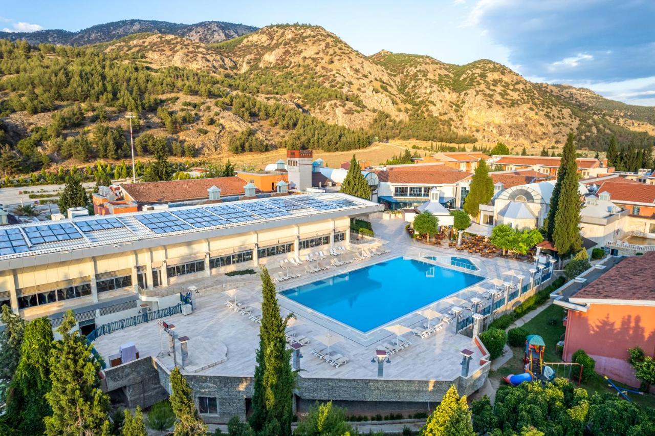 Spa Hotel Colossae Thermal Karahayit  Ngoại thất bức ảnh The campus of the University of Patras