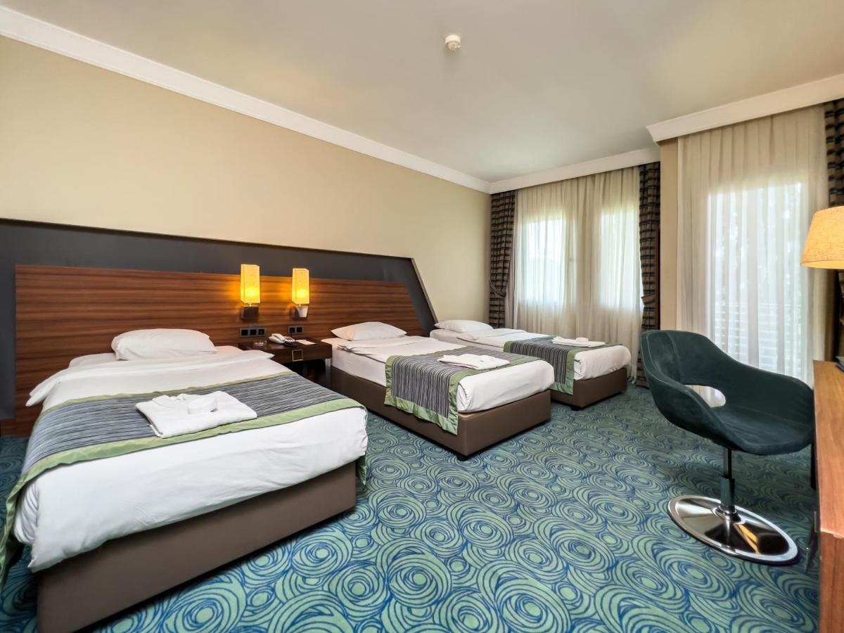 Spa Hotel Colossae Thermal Karahayit  Ngoại thất bức ảnh A room at the hotel